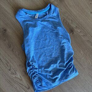 lululemon License to Train tank sz 6